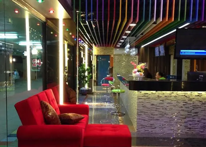 Hotel The Breton Media